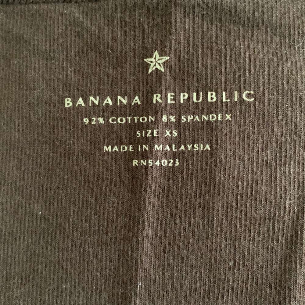Banana Republic Tank Too - Picture 2 of 4